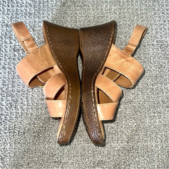 Born Camel Leather Strapped Wedge Heels size 7 - Picture 1 of 9